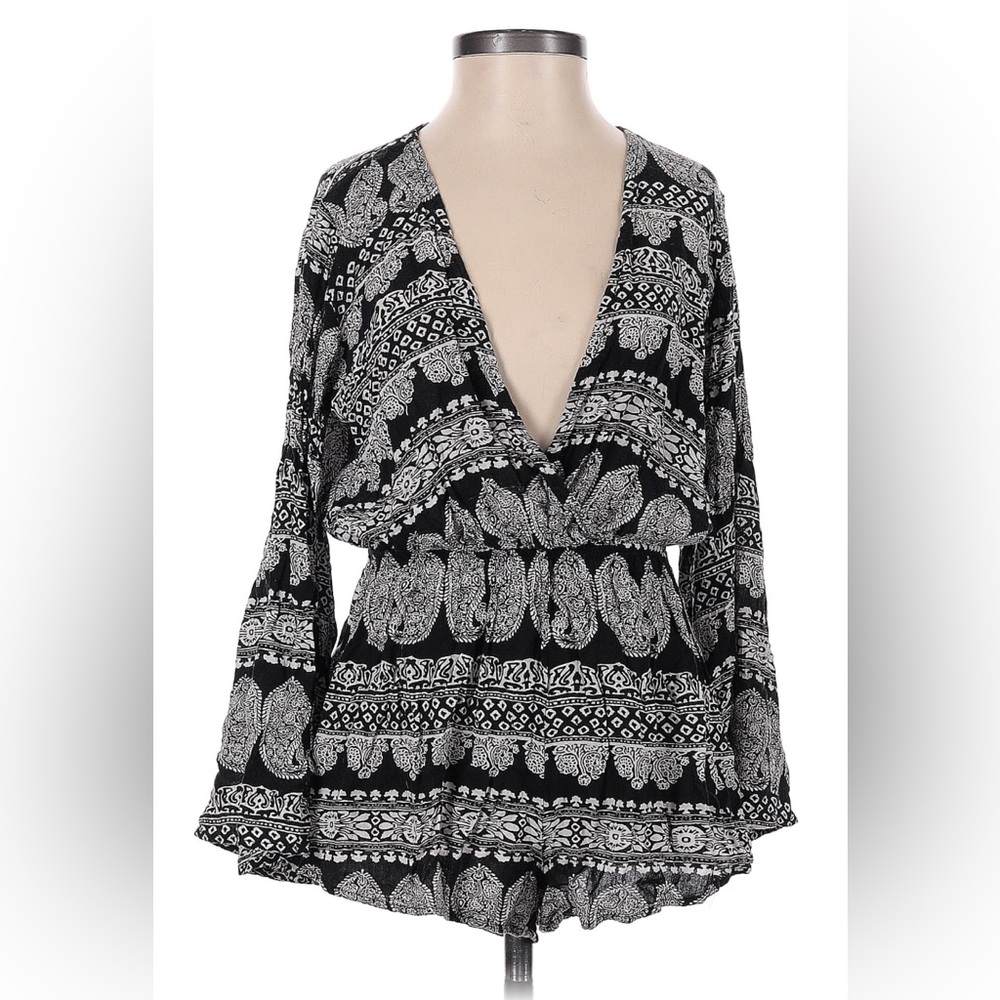 Audrey 3+1 cute, beachy romper.